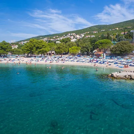 Idyllisches Nur 200 Meter Zum Mit Privatparkplatz, Klima, Waschmaschine * Dramalj