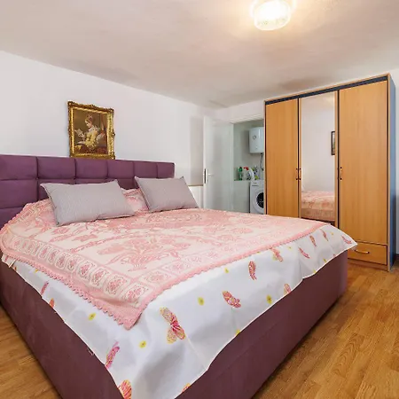 Apartamento Idyllisches Nur 200 Meter Zum Mit Privatparkplatz, Klima, Waschmaschine *