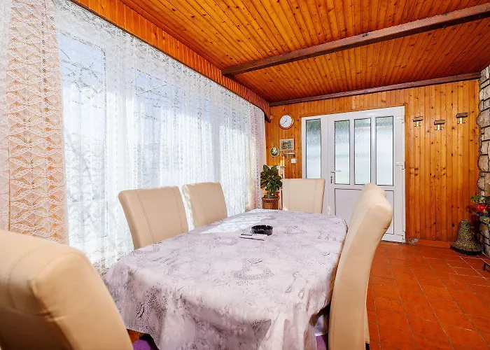 Idyllisches Nur 200 Meter Zum Mit Privatparkplatz, Klima, Waschmaschine Apartamento