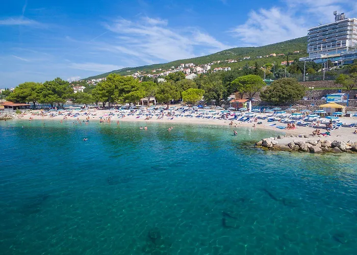 Idyllisches Nur 200 Meter Zum Mit Privatparkplatz, Klima, Waschmaschine * Dramalj